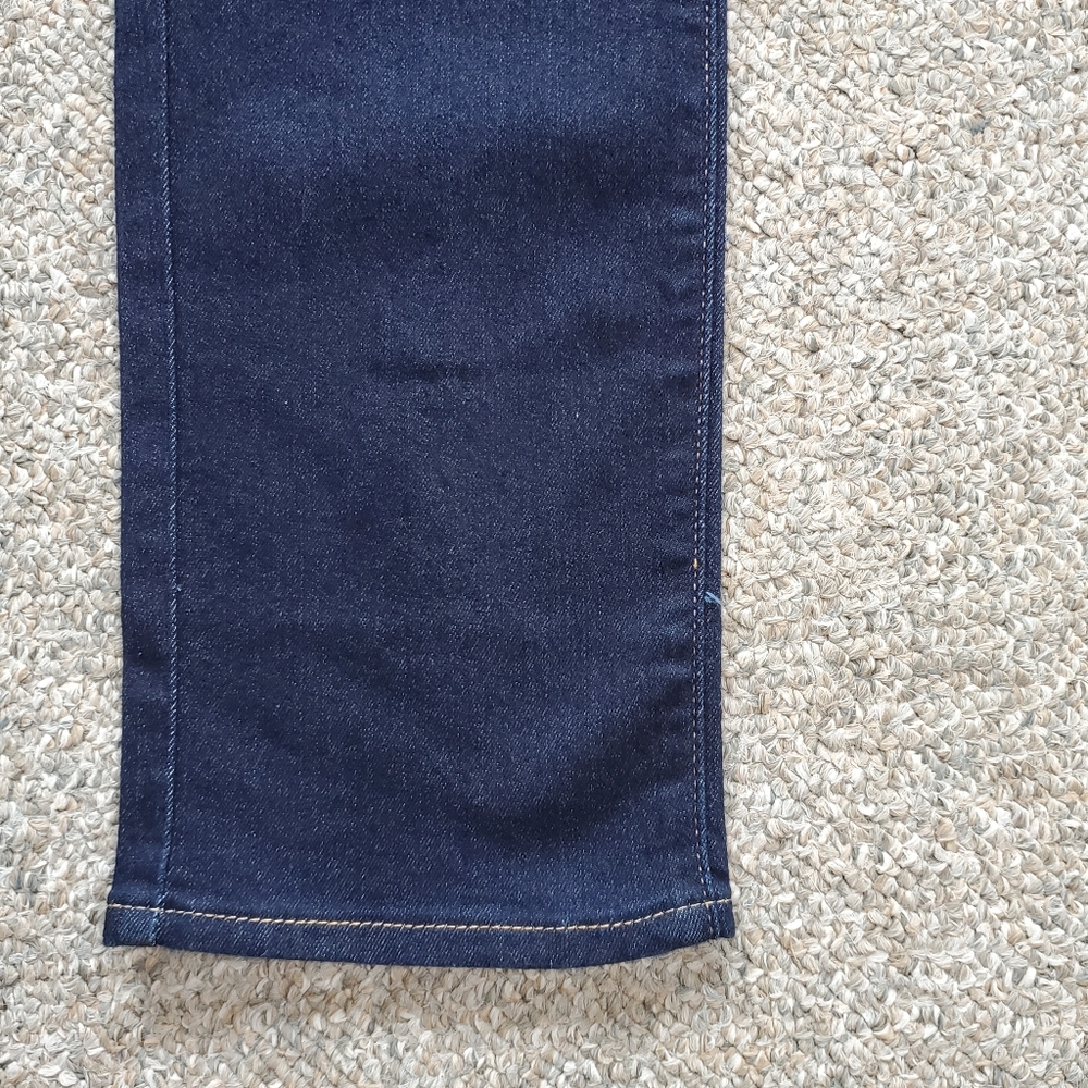 NWOT Levi's 28 Modern Contemporary Minimalist Mid Rise Shaping Slim Jeans - Picture 10 of 16